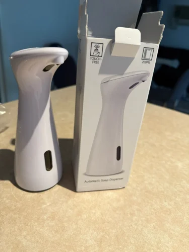 Automatic Hands-Free Soap Dispenser with 6-Month Battery - Sleek White Design photo review